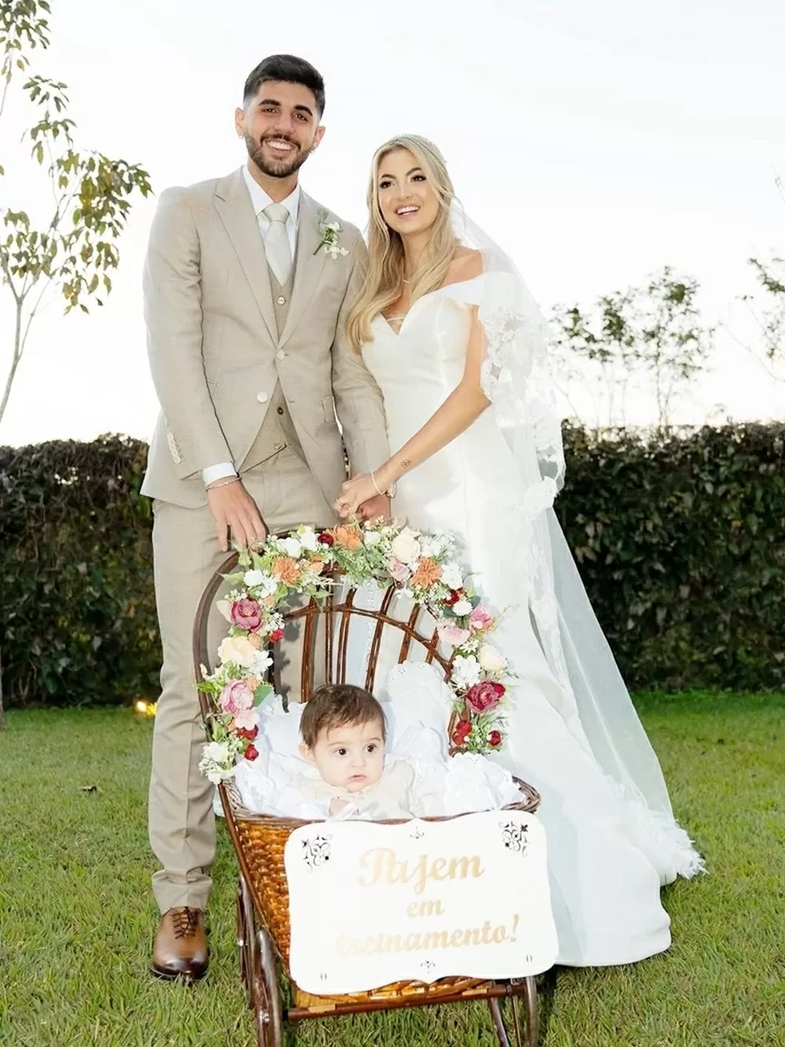 Loạt ngôi sao bóng đá 'tranh thủ' làm đám cưới dịp nghỉ Hè