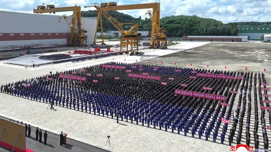 thuc hien ke hoach xay dung quan doi hung manh trieu tien tuyen bo dong them chien ham khung