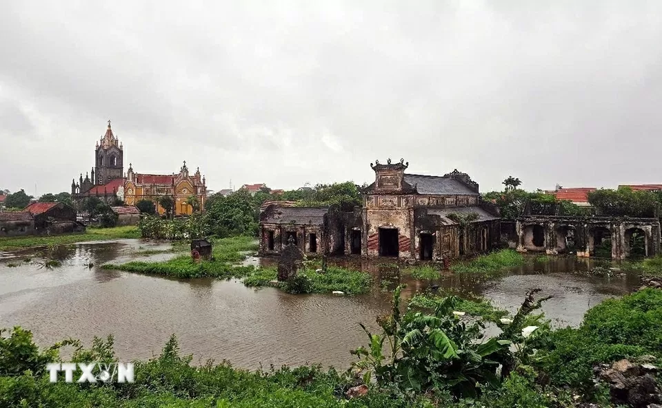 Nhiều khu vực tại Thanh Hóa, Ninh Bình ngập úng cục bộ do bão số 3