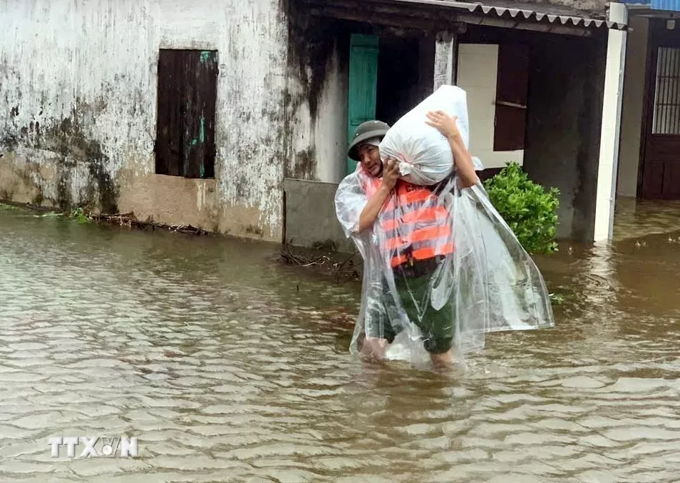 Nhiều khu vực tại Thanh Hóa, Ninh Bình ngập úng cục bộ do bão số 3