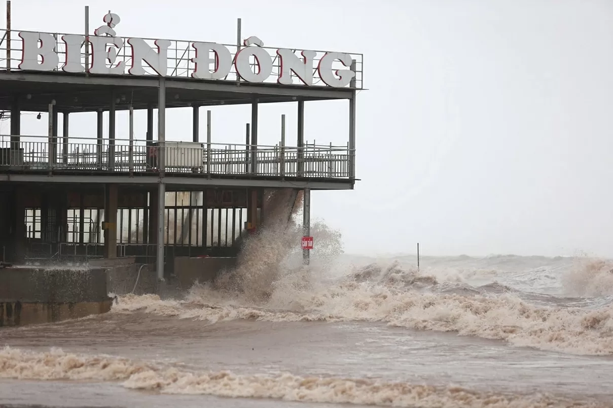 Nhiều khu vực tại Thanh Hóa, Ninh Bình ngập úng cục bộ do bão số 3