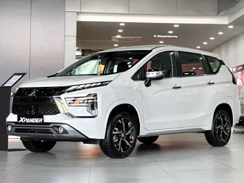 Top 5 mẫu ô tô nhập khẩu bán chạy nhất Việt Nam nửa đầu năm 2025 Top 5 mẫu ô tô nhập khẩu bán chạy nhất Việt Nam nửa đầu năm 2025