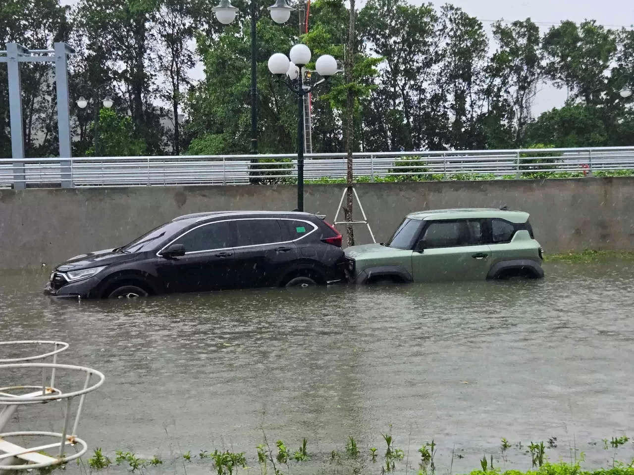 Khu trung tâm tỉnh Thanh Hóa ngập do bão