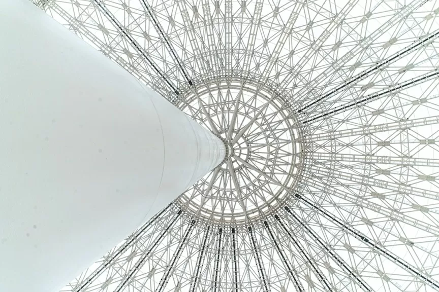 Mái vòm Trung tâm Hội chợ Triển lãm Quốc gia.