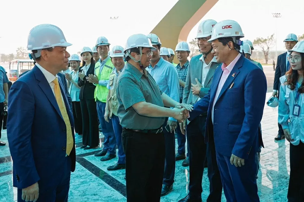 Thủ tướng Phạm Minh Chính đến thăm dự án Trung tâm Hội chợ Triễn lãm Quốc gia – dự án do Đại Dũng phụ trách chính hạng mục kết cấu thép.