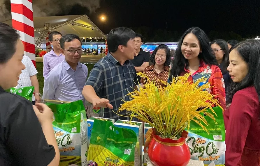 Thương mại điện tử xuyên biên giới dần trở thành phần cốt lõi trong chiến lược xuất khẩu của doanh nghiệp Việt Thương mại điện tử xuyên biên giới dần trở thành phần cốt lõi trong chiến lược xuất khẩu của doanh nghiệp Việt