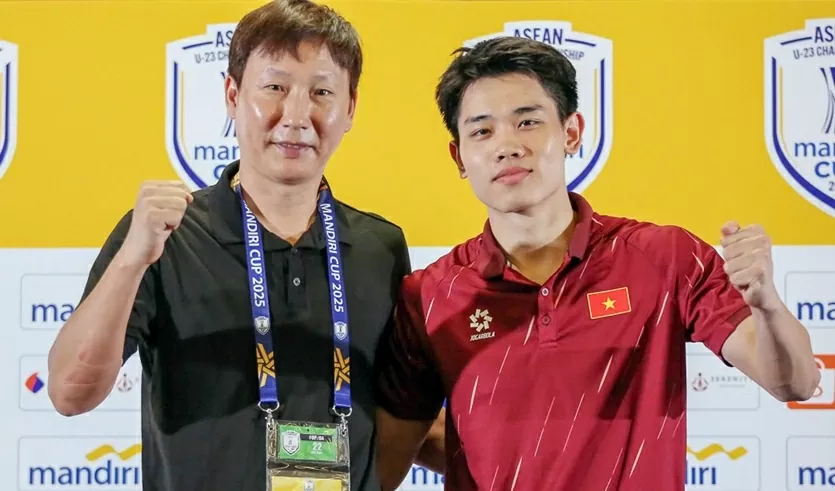 HLV Kim Sang Sik thở phào vì gặp U23 Philippines ở bán kết giải vô địch Đông Nam Á 2025 HLV Kim Sang Sik thở phào vì gặp U23 Philippines ở bán kết giải vô địch Đông Nam Á 2025