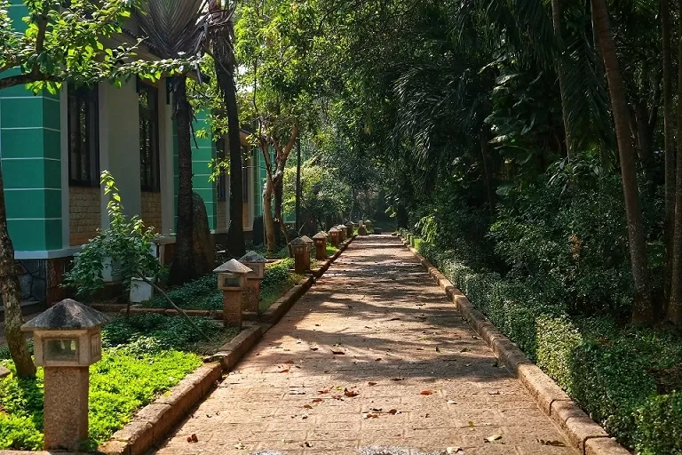 Màu nắng đầy huyền thoại của khuôn viên Sao Mai Phú Mỹ Resort trong quá khứ.