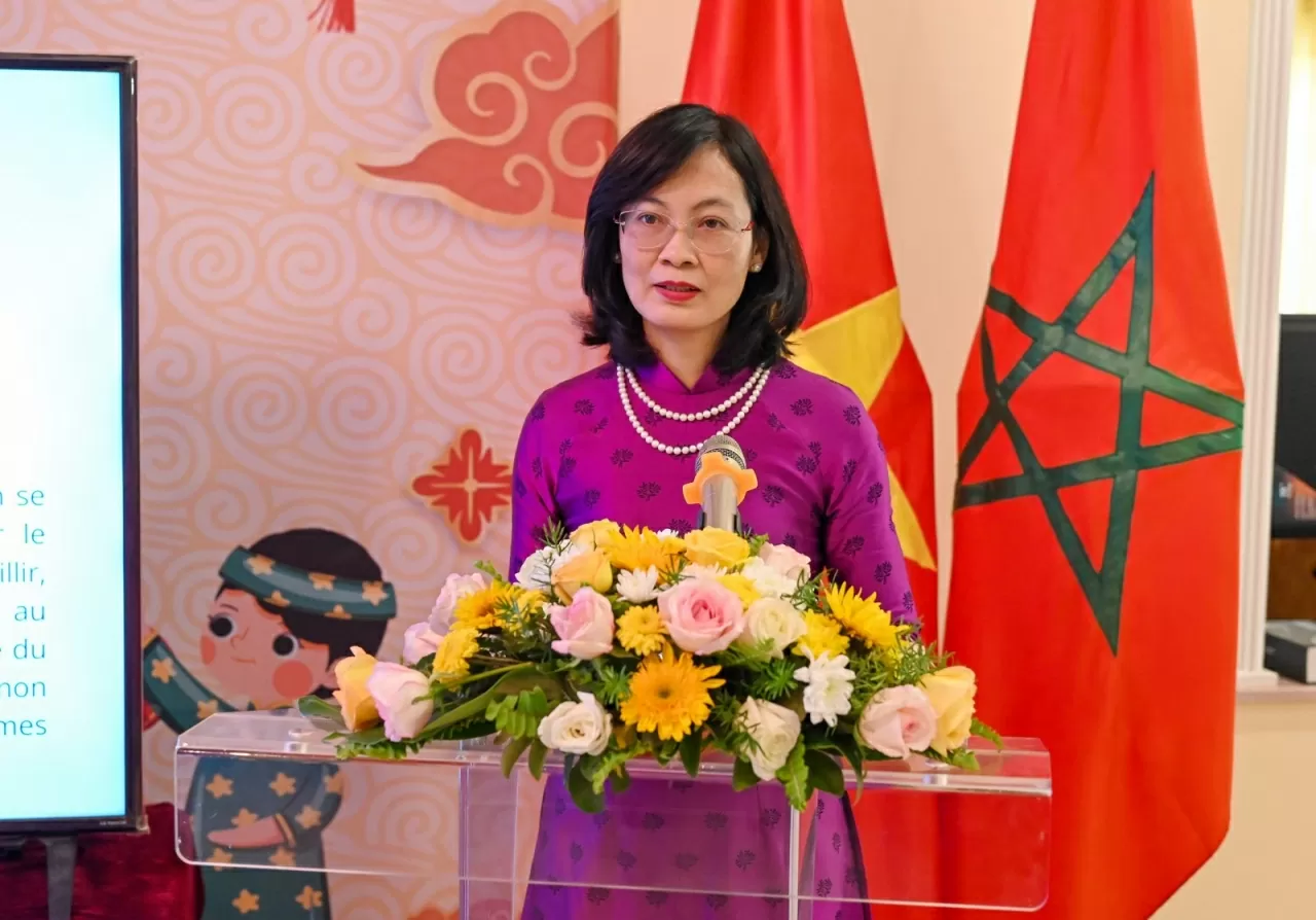 Đại sứ Lê Kim Quy: Chuyến thăm Đại sứ Lê Kim Quy: Chuyến thăm