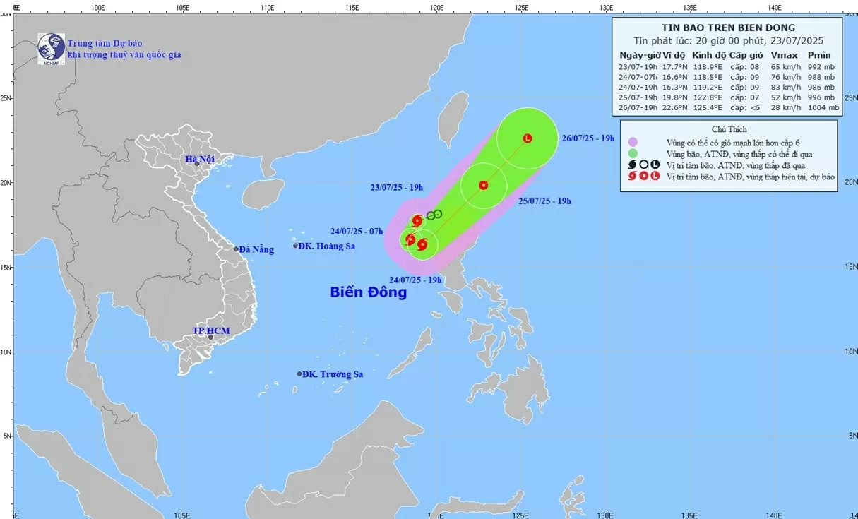Áp thấp nhiệt đới trên Biển Đông mạnh thành cơn bão số 4, tâm bão gió giật cấp 10, sóng cao 3-5m Áp thấp nhiệt đới trên Biển Đông mạnh thành cơn bão số 4, tâm bão gió giật cấp 10, sóng cao 3-5m