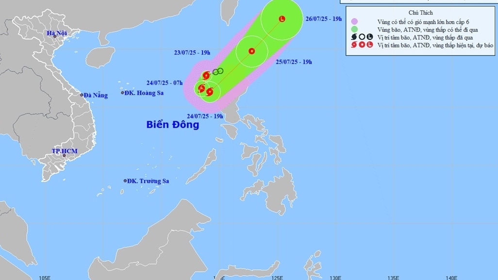 Áp thấp nhiệt đới trên Biển Đông mạnh thành cơn bão số 4, tâm bão gió giật cấp 10, sóng cao 3-5m