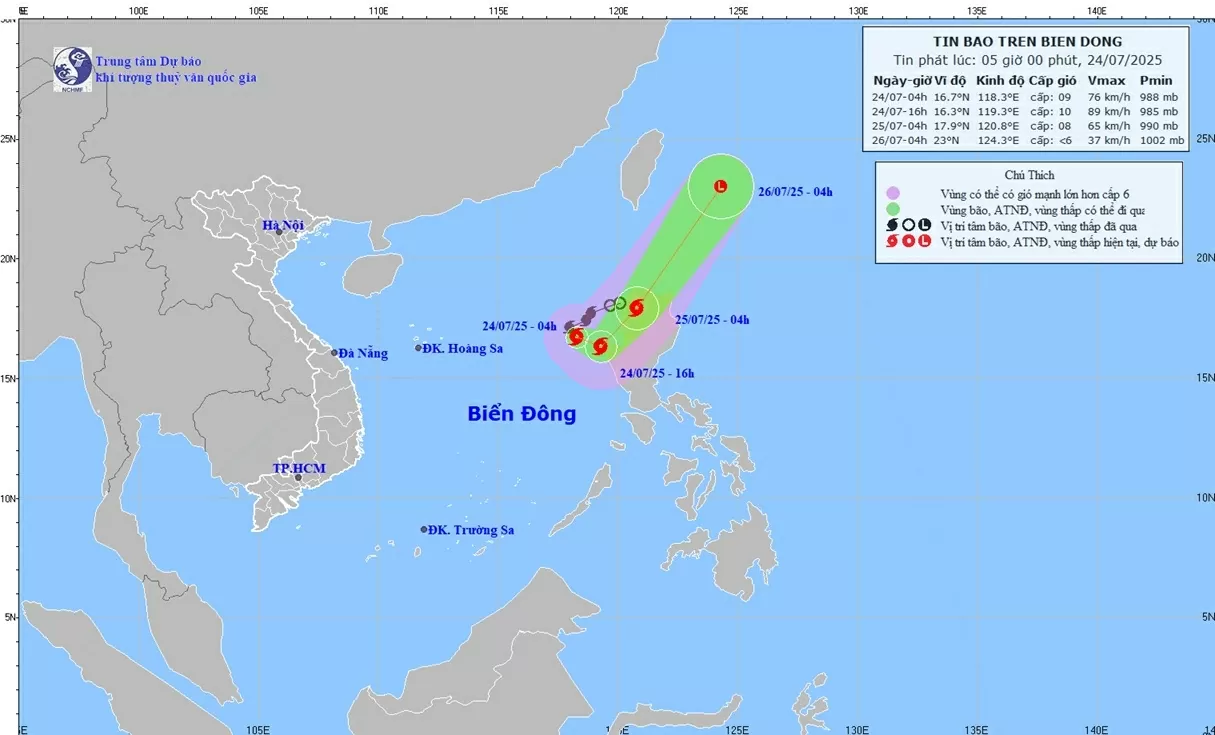 Bão số 4 di chuyển theo hướng Đông Đông Nam, cường độ gió mạnh thêm, giật cấp 12 Bão số 4 di chuyển theo hướng Đông Đông Nam, cường độ gió mạnh thêm, giật cấp 12