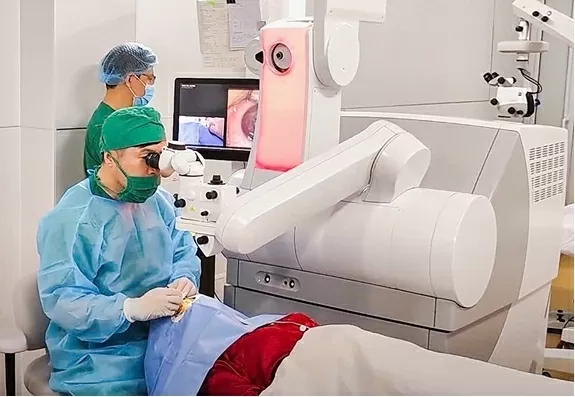 Bác sĩ Việt Nam được vinh danh và trao bằng Giáo sư danh dự tại Mỹ Bác sĩ Việt Nam được vinh danh và trao bằng Giáo sư danh dự tại Mỹ