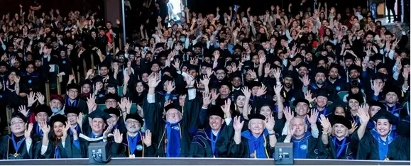 Bác sĩ Việt Nam được vinh danh và trao bằng Giáo sư danh dự tại Mỹ