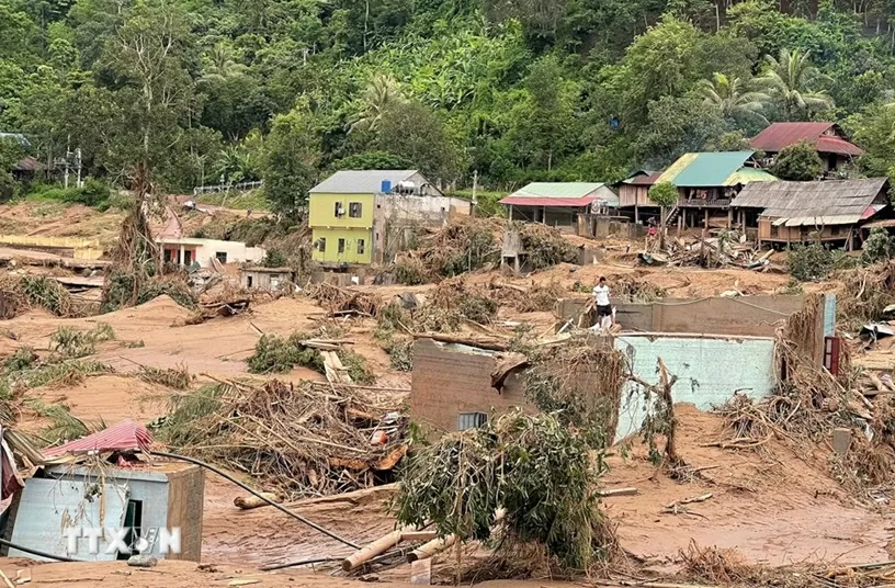Nghệ An: Xã biên giới Mỹ Lý tan hoang sau mưa lũ