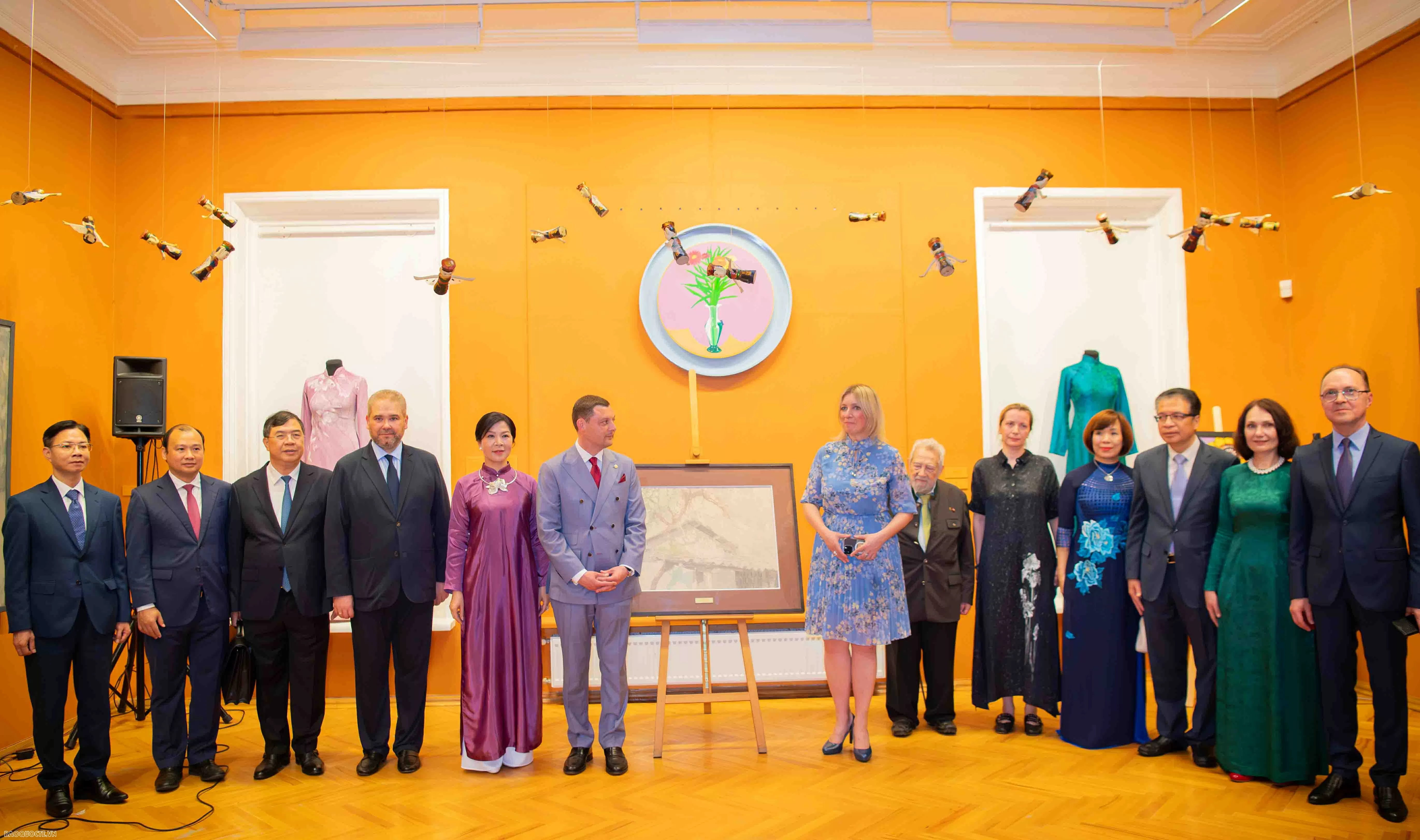 Tình nghĩa thầy và trò Việt - Nga qua triển lãm ở Moscow Tình nghĩa thầy và trò Việt - Nga qua triển lãm ở Moscow