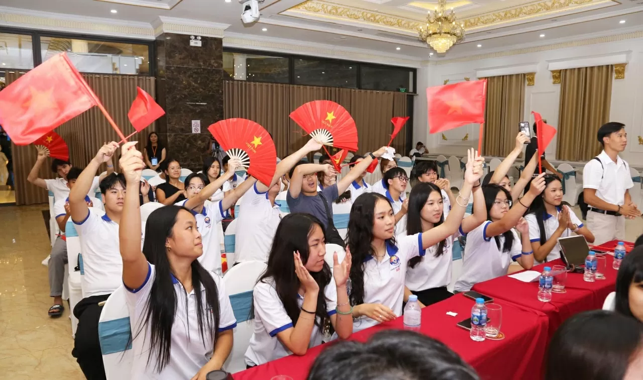 Trại hè Việt Nam 2025 tổ chức chương trình Giao lưu tiếng Việt tạo cơ hội cho các bạn trẻ kiều bào được nâng cao khả năng Tiếng Việt 