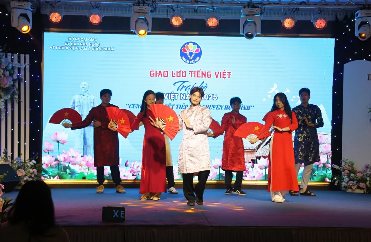 Trại hè Việt Nam 2025: 110 kiều bào trẻ cùng chung một tiếng hát