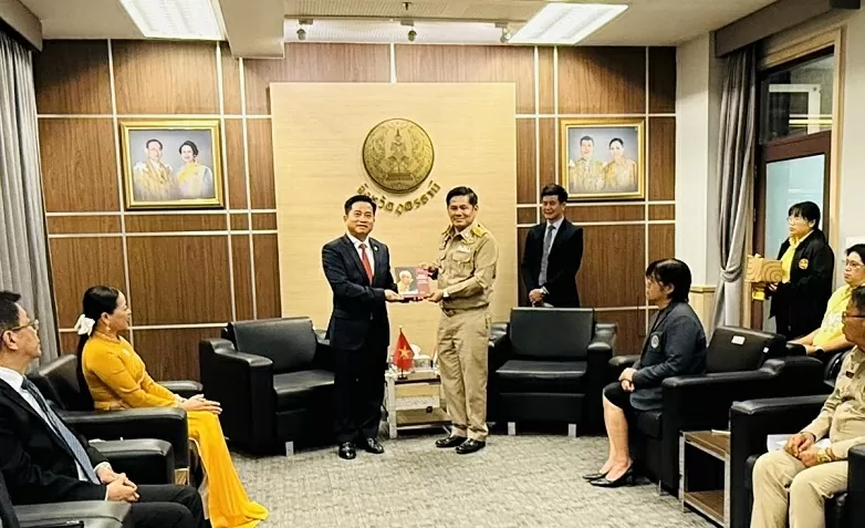 Tổng lãnh sự Việt Nam tại Khon Kaen