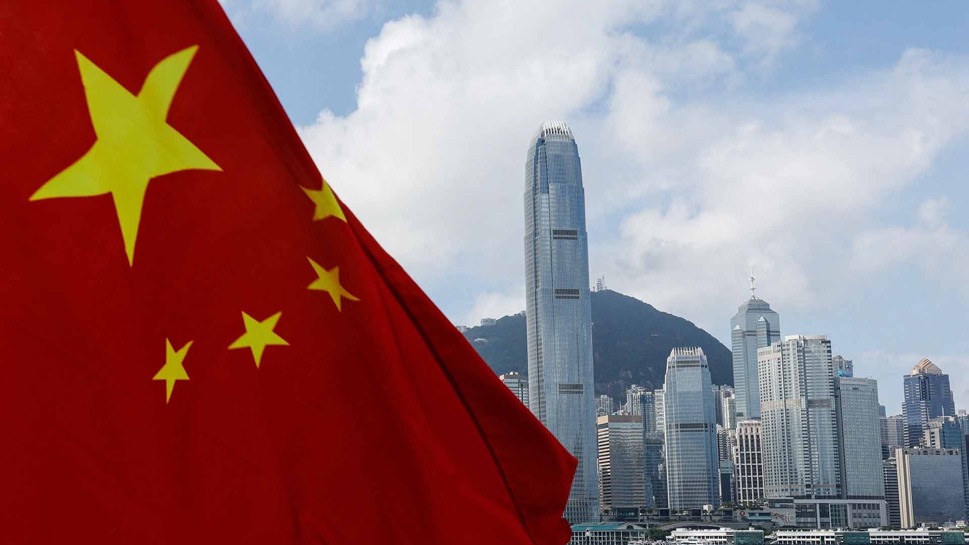 Dự trữ ngoại tệ của Trung Quốc đạt mức kỷ lục, chứng minh khả năng ứng phó với các cú sốc từ bên ngoài