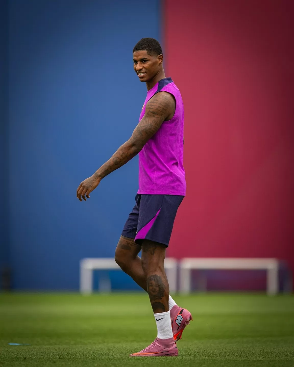 Rashford gây ấn tượng ngay buổi tập đầu tiên ở Barcelona