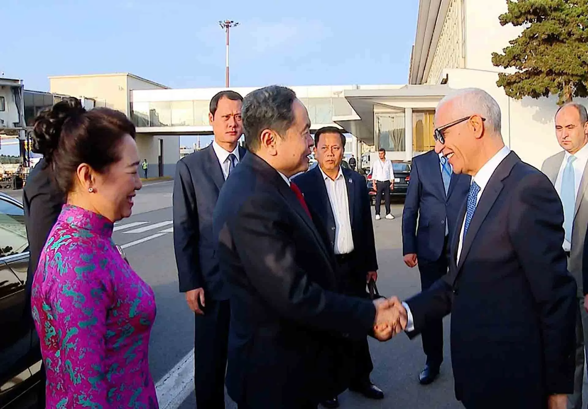 Chủ tịch Quốc hội Trần Thanh Mẫn và Phu nhân tới Rabat, bắt đầu chuyến thăm chính thức Morocco