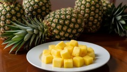 Thời điểm tốt nhất ăn dứa để hỗ trợ tiêu hóa là khi nào?