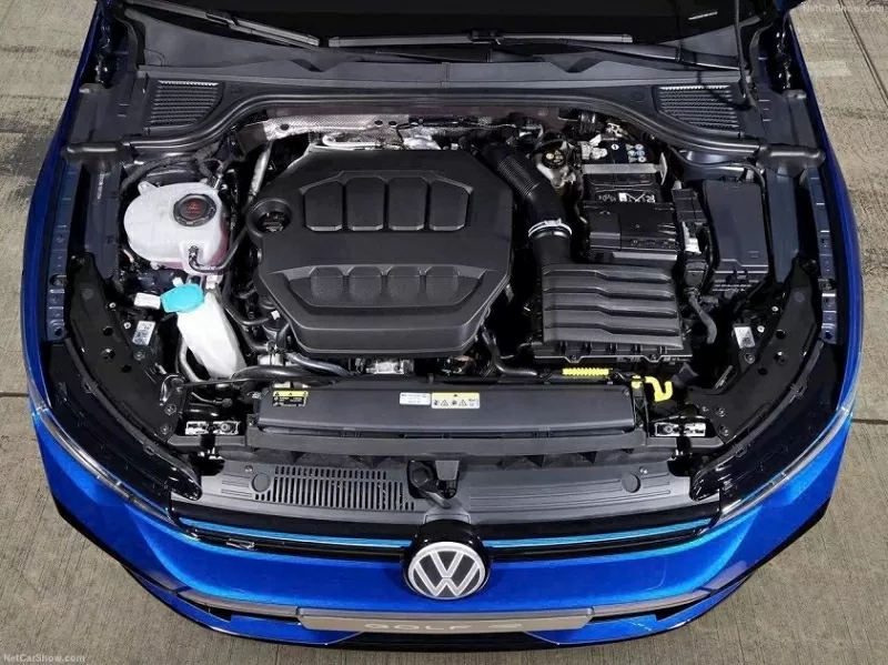 Cấu hình mild-hybrid trên các bản thấp của Volkswagen Golf tạo ra 148 mã lực và 250Nm, khi kết hợp giữa động cơ 1.5L tăng áp và mô-tơ điện 48V