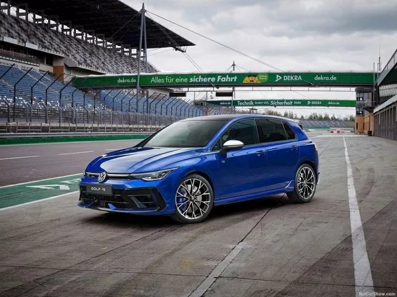 Giá xe Volkswagen Golf dự kiến từ 798 triệu đồng
