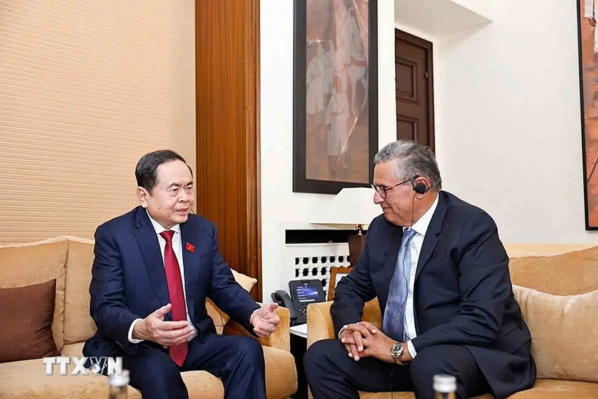Chủ tịch Quốc hội Trần Thanh Mẫn hội kiến Thủ tướng Morocco Aziz Akhannouch