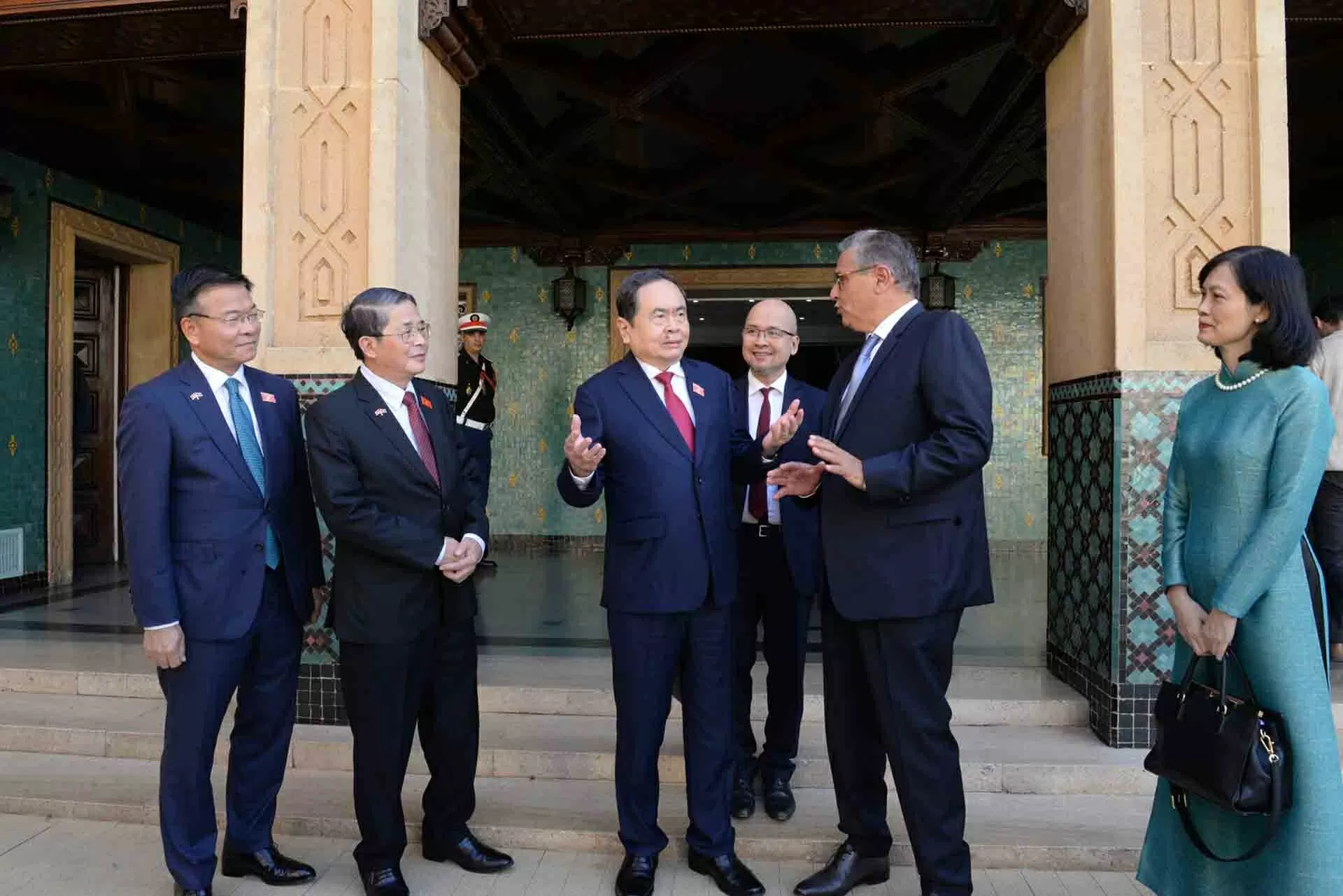 Chủ tịch Quốc hội Trần Thanh Mẫn hội kiến Thủ tướng Morocco Aziz Akhannouch