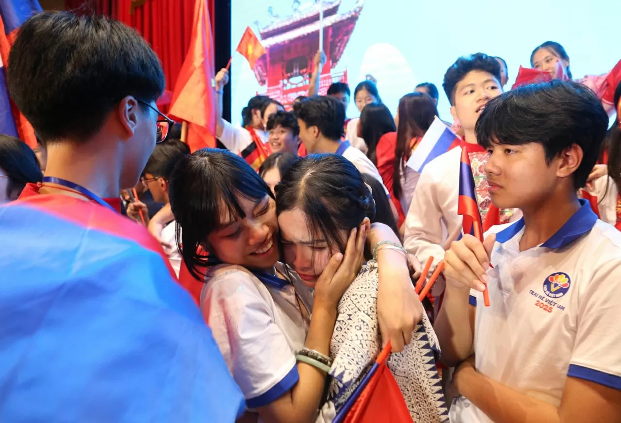 Bế mạc Trại hè Việt Nam 2025: Kỷ niệm về quê hương sẽ luôn đọng lại trong tâm trí Bế mạc Trại hè Việt Nam 2025: Kỷ niệm về quê hương sẽ luôn đọng lại trong tâm trí