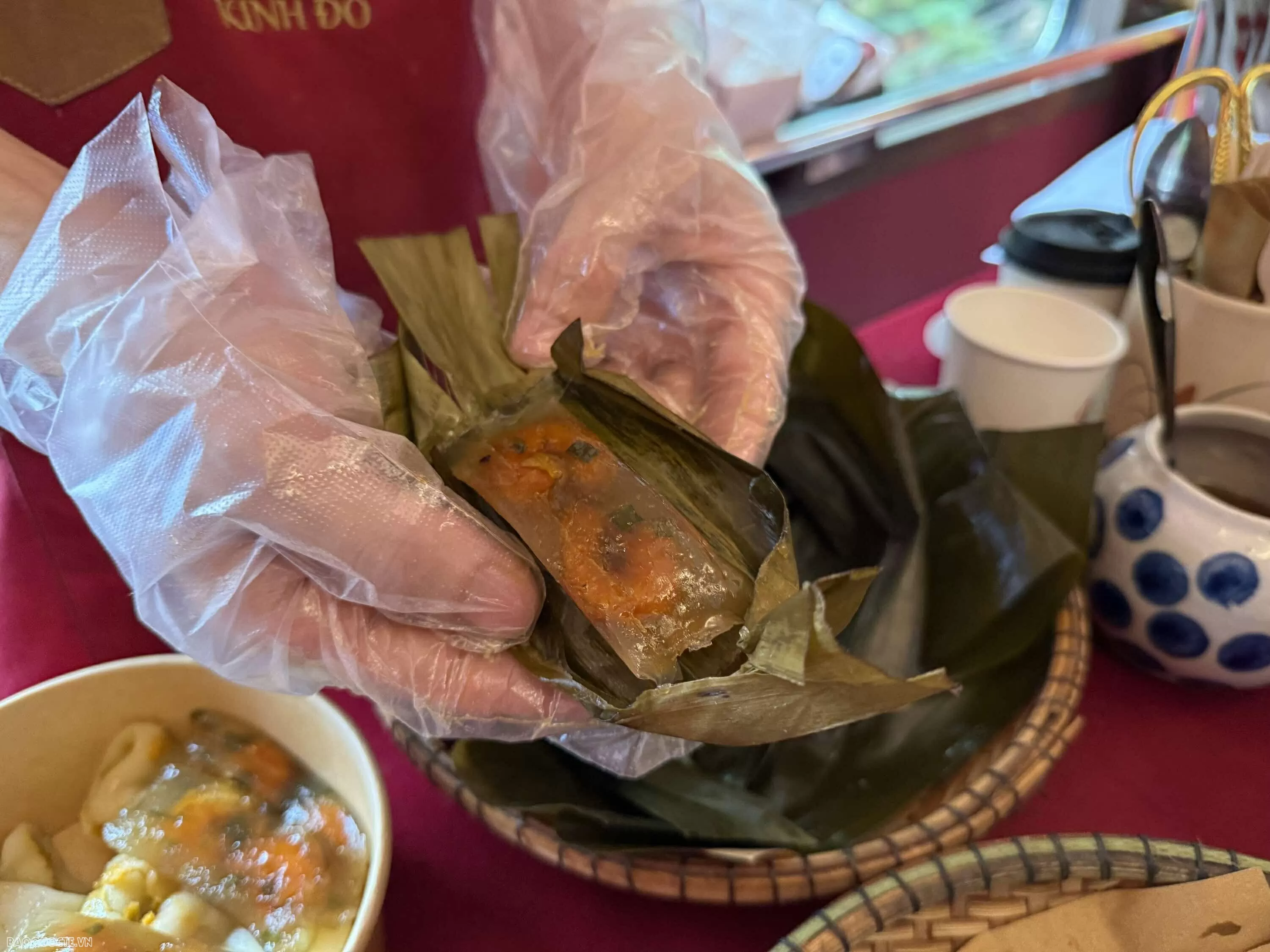 Chuyến tàu di sản Đà Nẵng - Huế: Hành trình ngược thời gian đến miền đất cố đô Chuyến tàu di sản Đà Nẵng - Huế: Hành trình ngược thời gian đến miền đất cố đô