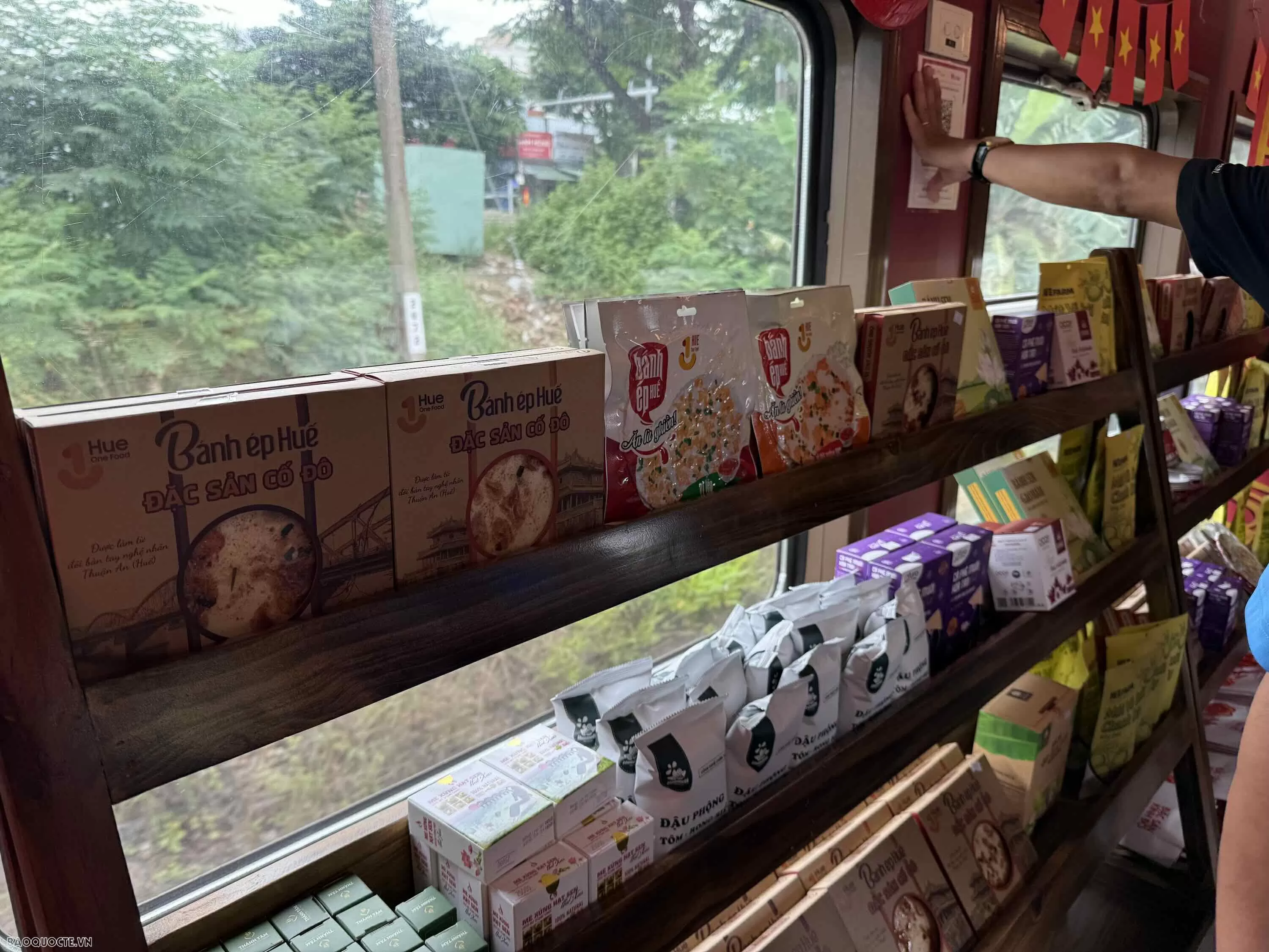 Chuyến tàu di sản Đà Nẵng - Huế: Hành trình ngược thời gian đến miền đất cố đô