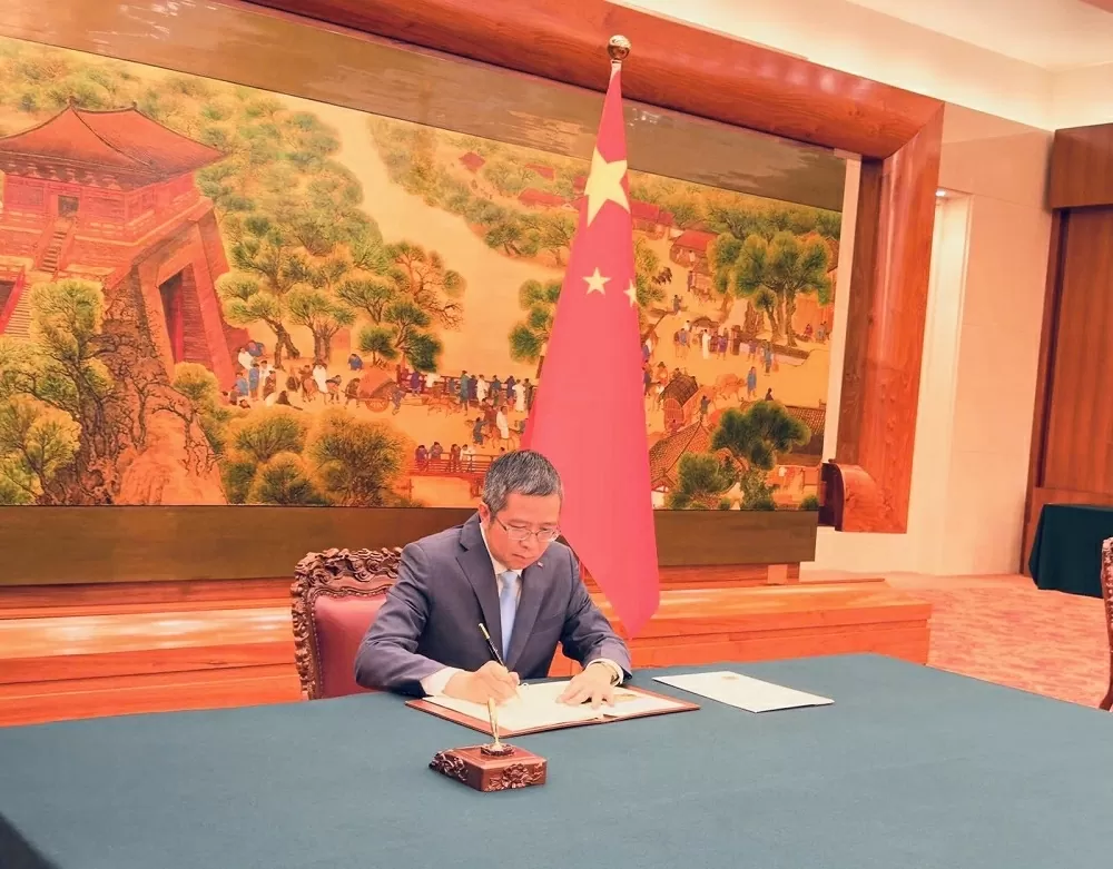 Đại sứ Phạm Thanh Bình trình Thư Ủy nhiệm lên Chủ tịch Trung Quốc Tập Cận Bình