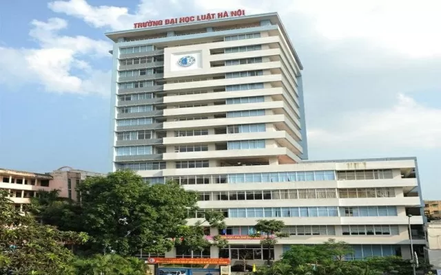 Thêm nhiều trường đại học công bố điểm sàn xét tuyển Thêm nhiều trường đại học công bố điểm sàn xét tuyển
