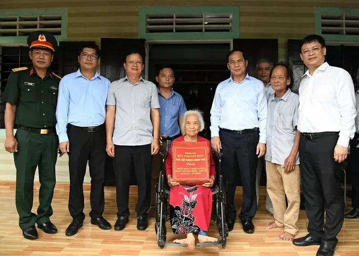 Phó Thủ tướng Bùi Thanh Sơn tri ân người có công tại Thành phố Huế