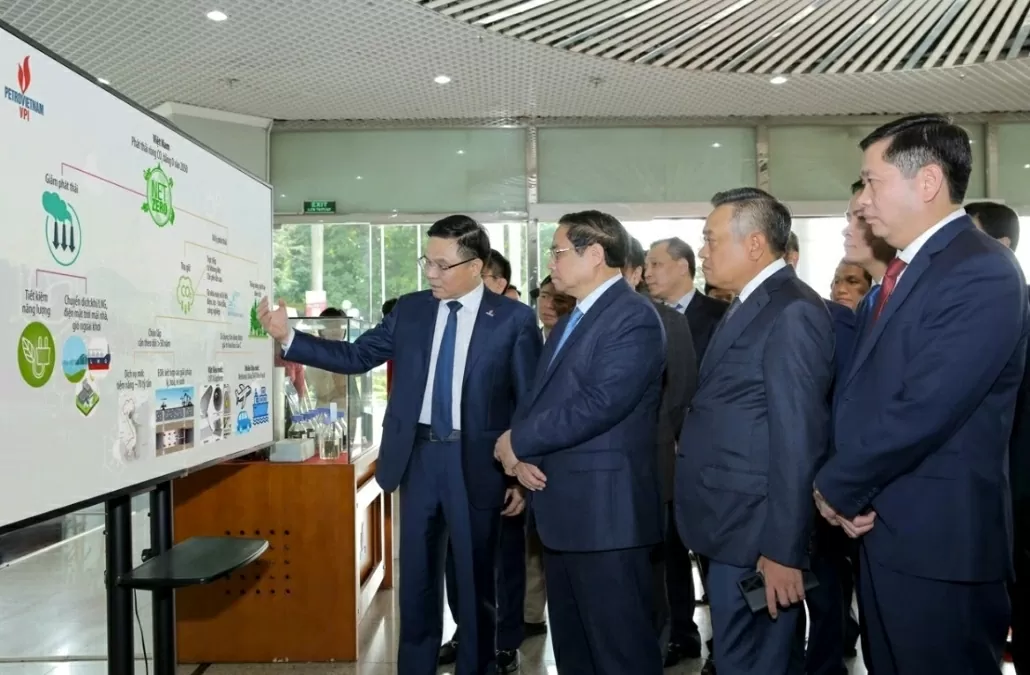 PetroVietnam không để lỡ chuyến tàu chuyển đổi số và đổi mới sáng tạo PetroVietnam không để lỡ chuyến tàu chuyển đổi số và đổi mới sáng tạo