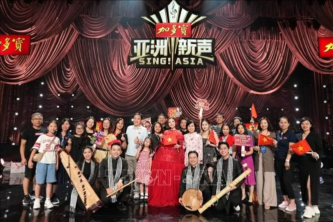 Phương Mỹ Chi gây ấn tượng mạnh với bạn bè quốc tế tại Sing! Asia