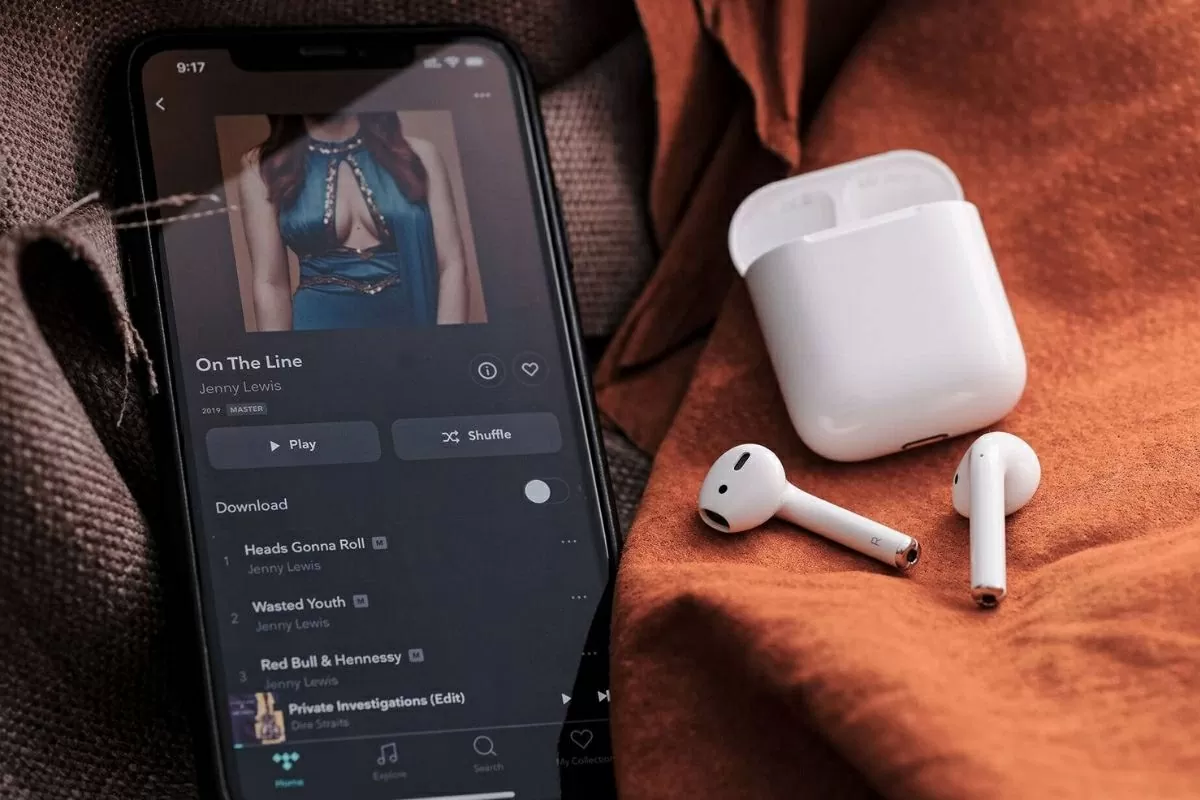 Kiểm tra kết nối Bluetooth hoặc tai nghe.