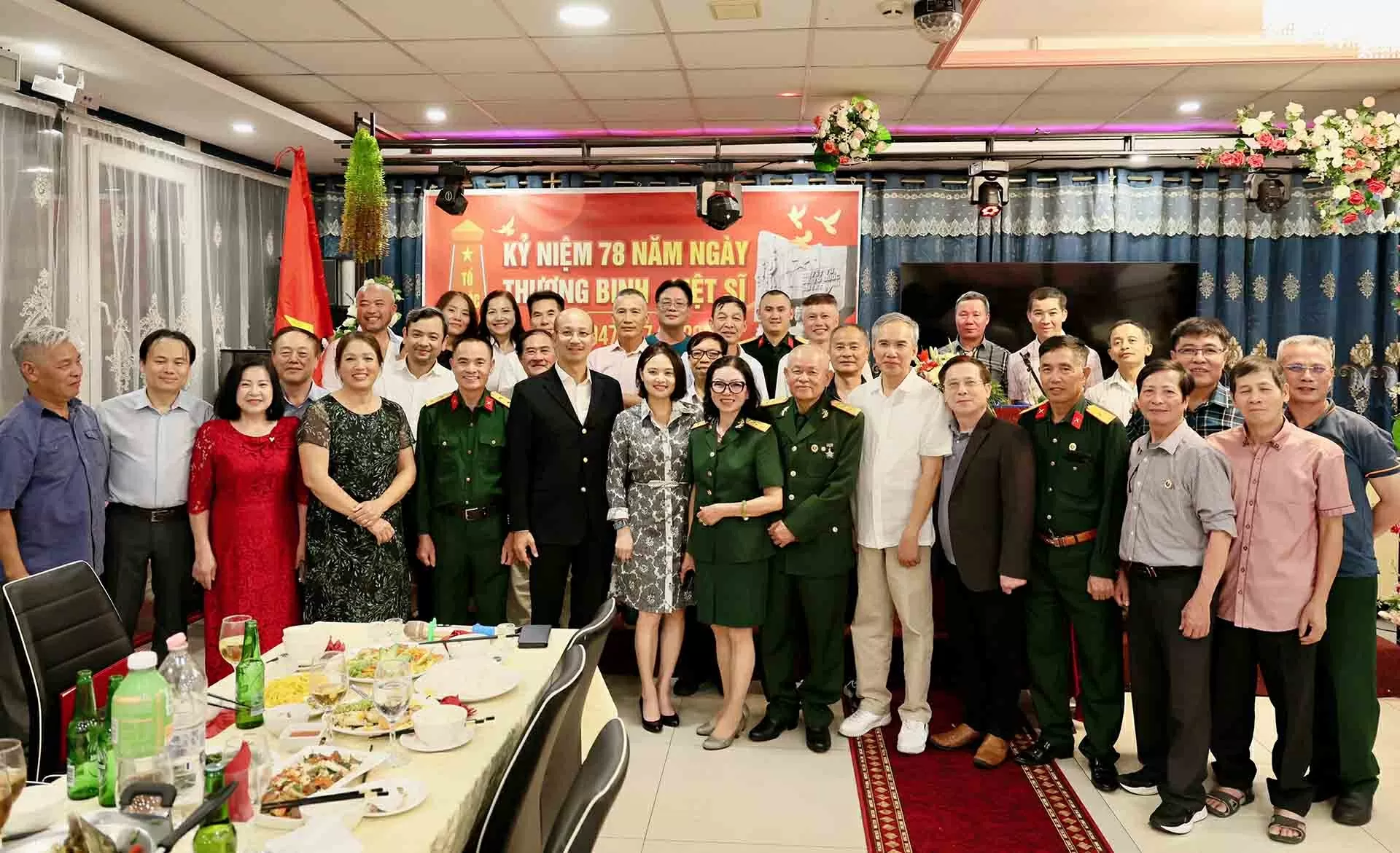 Kỷ niệm Ngày Thương binh Liệt sĩ tại Hungary: Khắc ghi công ơn, lan tỏa nghĩa tình, đạo lý ‘Uống nước nhớ nguồn’