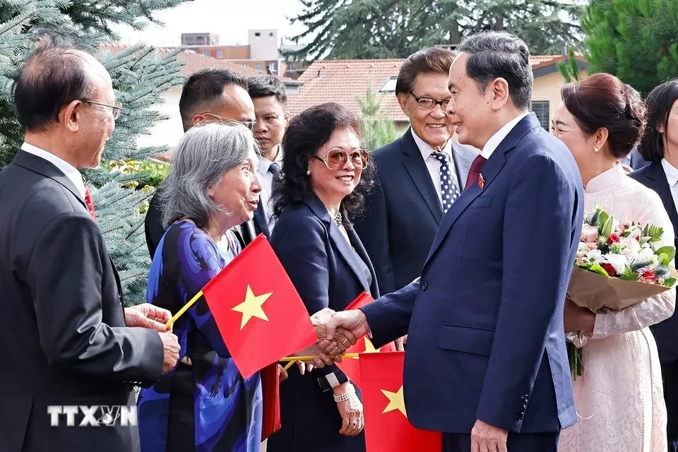 Chủ tịch Quốc hội Trần Thanh Mẫn gặp mặt cộng đồng người Việt Nam tại Thụy Sỹ