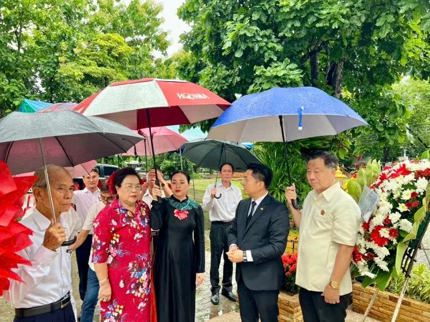 Tổng lãnh sự quán Việt Nam tại Khon Kaen, Thái Lan và cộng đồng tổ chức kỷ niệm Ngày Thương binh - Liệt sĩ Tổng lãnh sự quán Việt Nam tại Khon Kaen, Thái Lan và cộng đồng tổ chức kỷ niệm Ngày Thương binh - Liệt sĩ