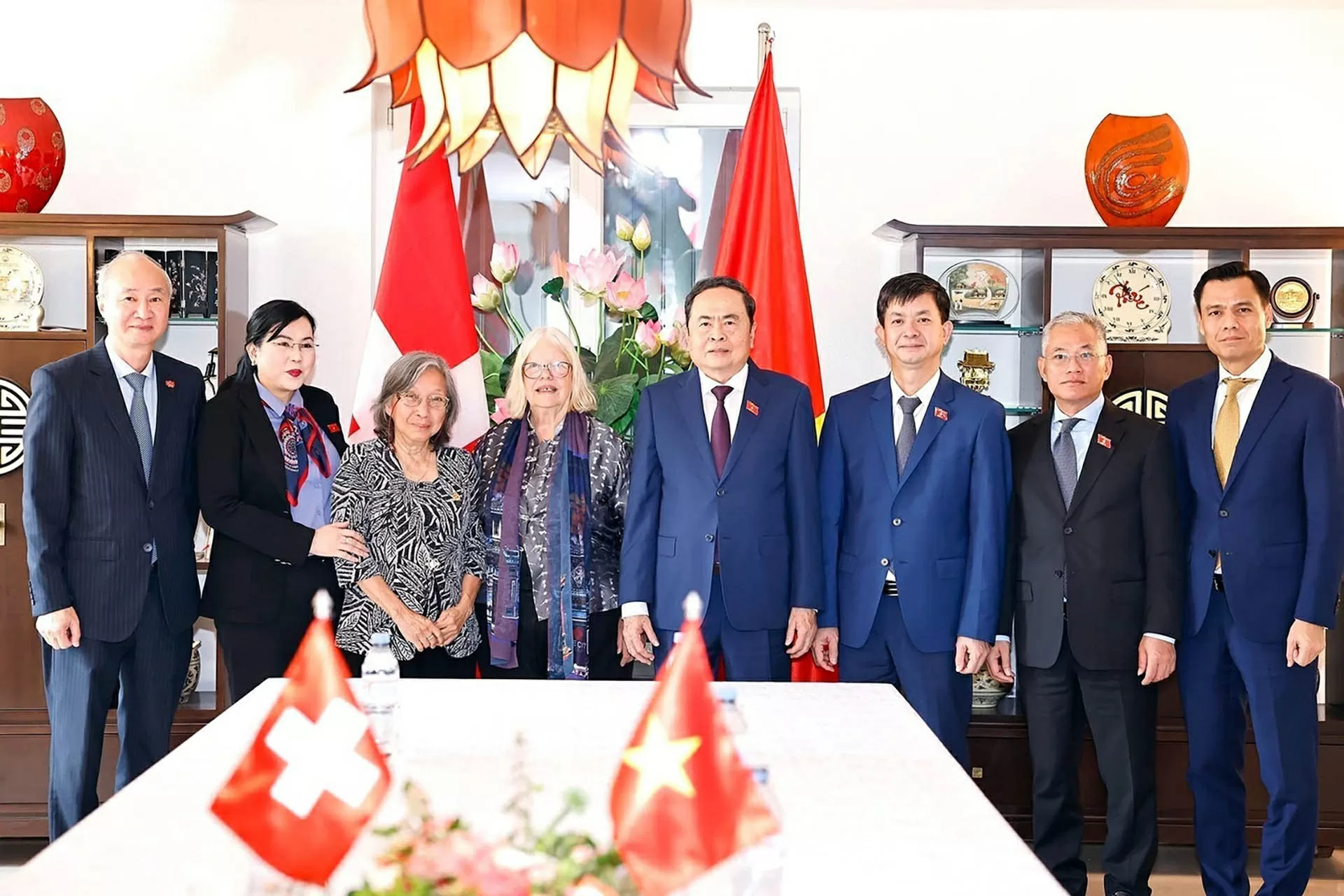 Thúc đẩy tình hữu nghị, sự hiểu biết và hợp tác giữa nhân dân hai nước Việt Nam-Thụy Sỹ