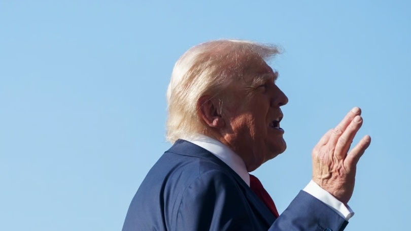 tong thong my donald trump dot ngot tang ap voi nga cham dut xung dot trong vong hai tuan hoac chiu thue trung phat len toi 100