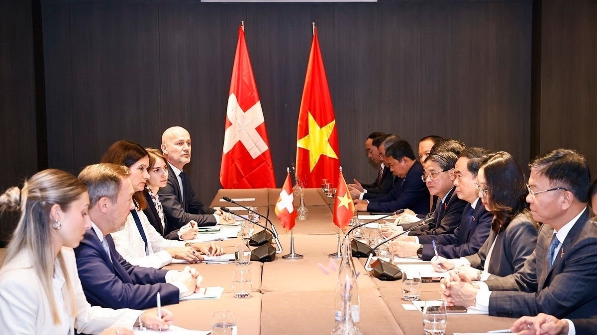 Thụy Sỹ mong muốn tăng cường hợp tác hiệu quả với Việt Nam qua kênh nghị viện