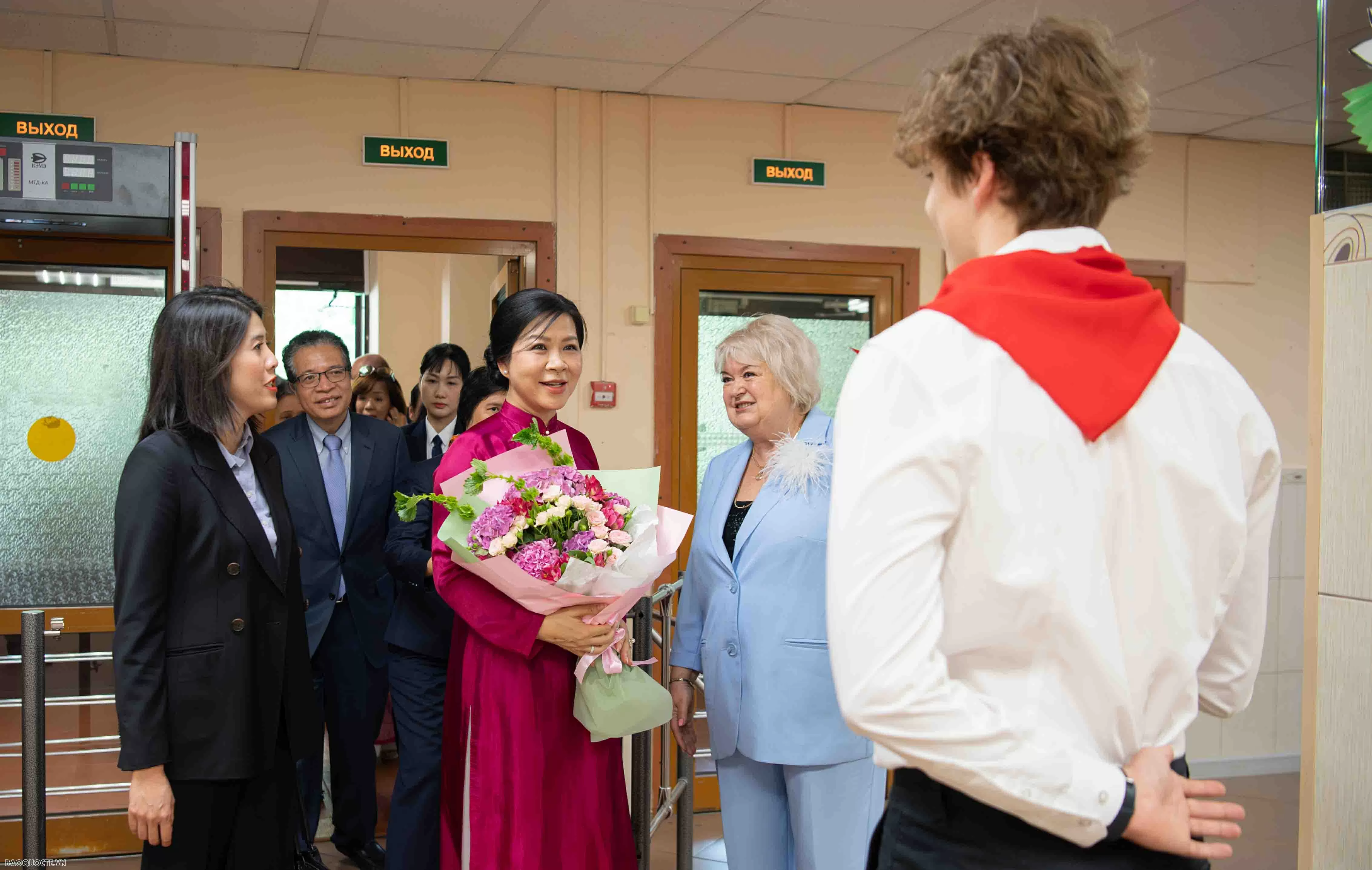 Phu nhân Ngô Phương Ly ở Nga