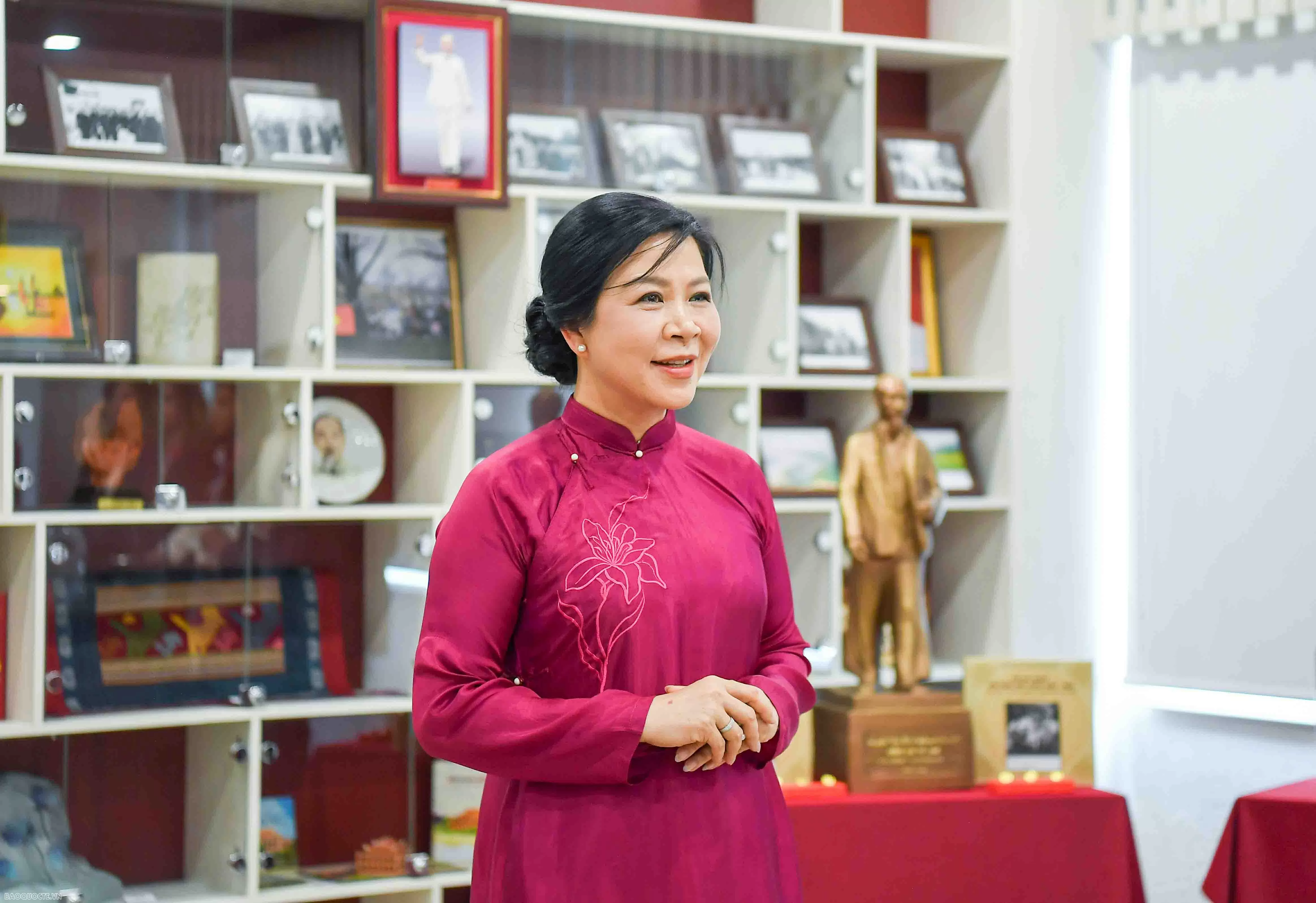 Phu nhân Ngô Phương Ly ở Nga