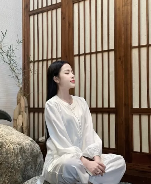 Gen Z và hành trình chữa lành từ những điều đơn giản nhất Gen Z và hành trình chữa lành từ những điều đơn giản nhất