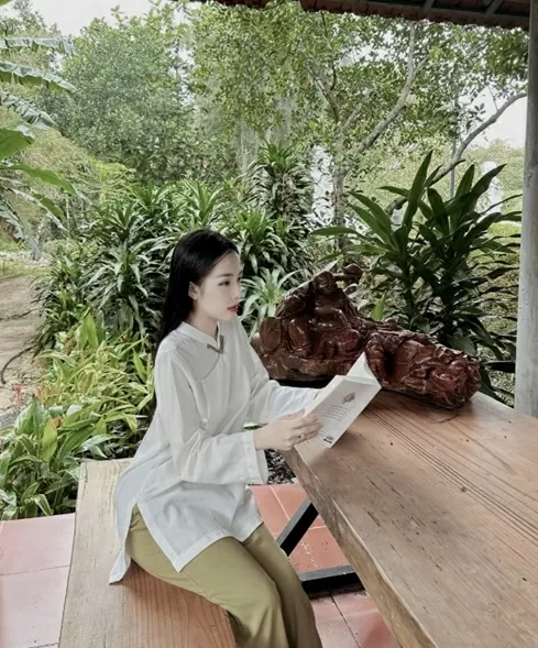 Gen Z và hành trình chữa lành từ những điều đơn giản nhất Gen Z và hành trình chữa lành từ những điều đơn giản nhất